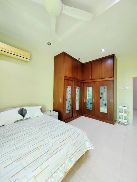 3-storey Terraced House for Sale in Ayer Itam (Penang) - Pauline Cheong - Bedroom - PropertyGuru.com.my