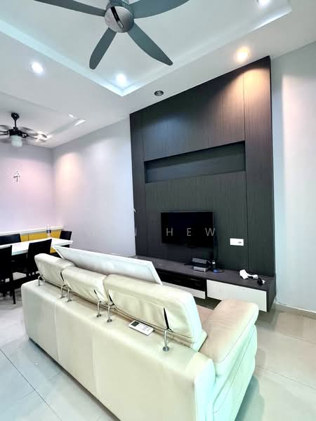 3-storey Terraced House for Sale in Sungai Ara (Penang) - Ben Hew - Living Room - PropertyGuru.com.my