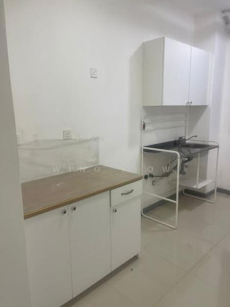 Service Residence for Sale at United Point (Residensi Berpadu) - Wing Seow - Kitchen - PropertyGuru.com.my