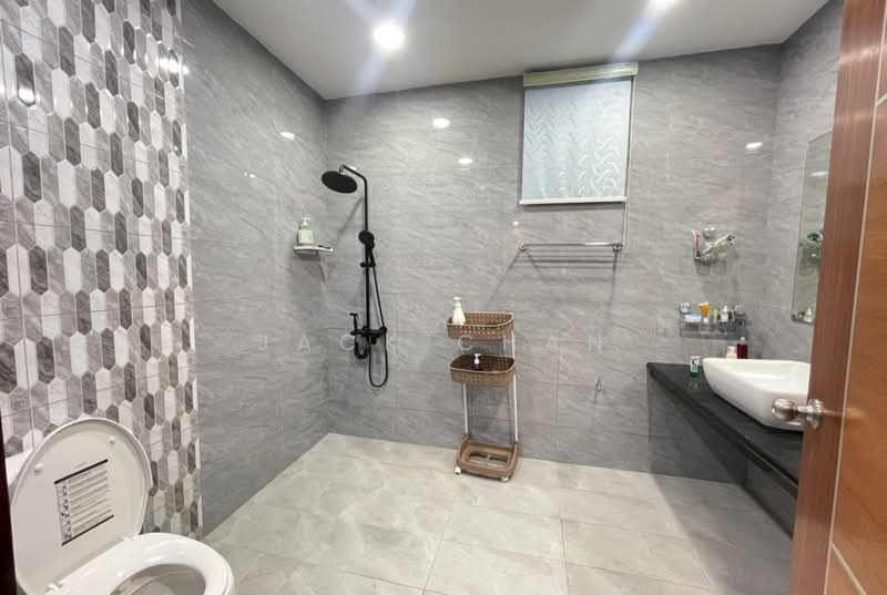 Rumah Teres 1-Tingkat untuk Dijual di Taman Bukit Maluri (Kepong) - Jack Chan - Bathroom - PropertyGuru.com.my