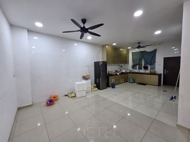 Semi-Detached House for Sale in Canary Garden (Klang) - Joanne Pua - Kitchen - PropertyGuru.com.my