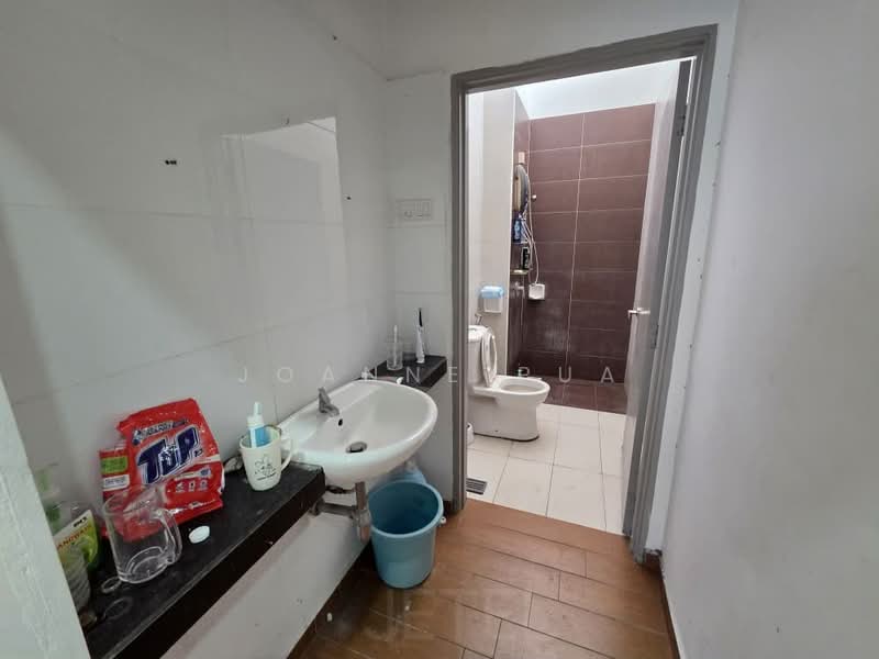 Semi-Detached House for Sale in Canary Garden (Klang) - Joanne Pua - Bathroom - PropertyGuru.com.my