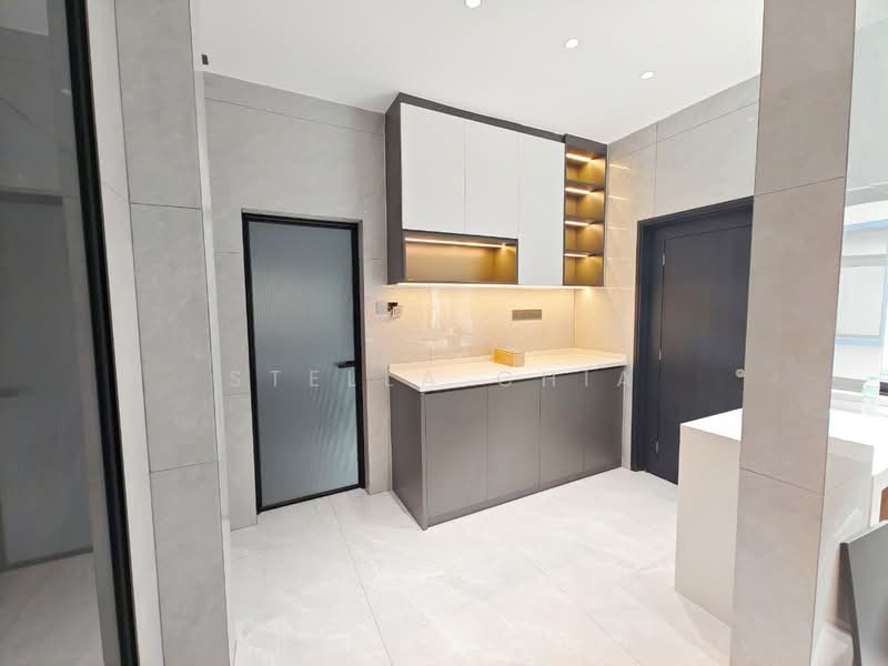 2-storey Terraced House for Sale in Taman Perling (Perling) - Stella Chia - Kitchen - PropertyGuru.com.my