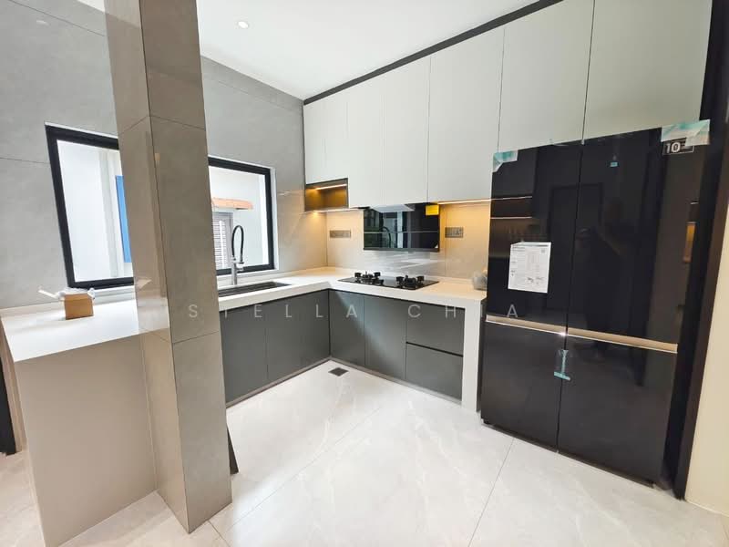 2-storey Terraced House for Sale in Taman Perling (Perling) - Stella Chia - Kitchen - PropertyGuru.com.my