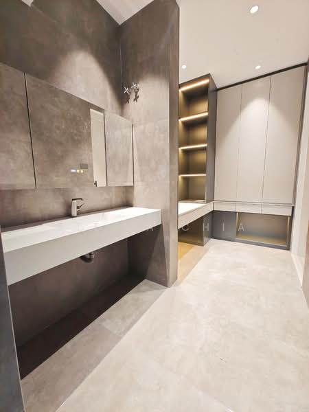 2-storey Terraced House for Sale in Taman Perling (Perling) - Stella Chia - Bathroom - PropertyGuru.com.my