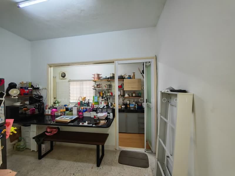 2-storey Terraced House for Sale in SS19 (Subang Jaya) - Samantha Chooi - Kitchen - PropertyGuru.com.my