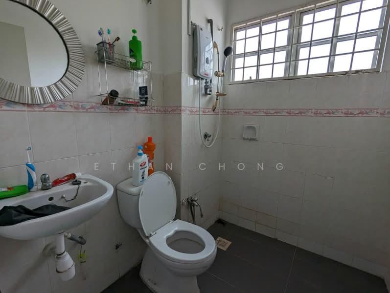 Rumah Teres untuk Dijual di Bandar Puteri Klang (Klang) - Ethan Chong - Bathroom - PropertyGuru.com.my