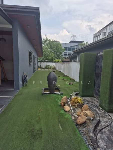 2-storey Terraced House for Sale in Tabuan Tranquility (Kuching) - Alfred Chua - Garden - PropertyGuru.com.my