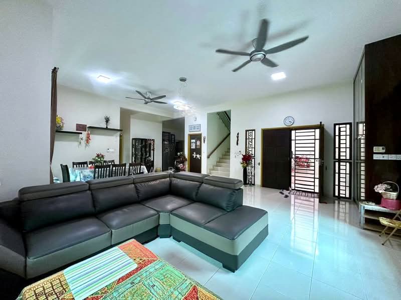 Semi-Detached House for Sale in Taman Nusa Idaman (Iskandar Puteri (Nusajaya)) - Karl Lim - Living Room - PropertyGuru.com.my