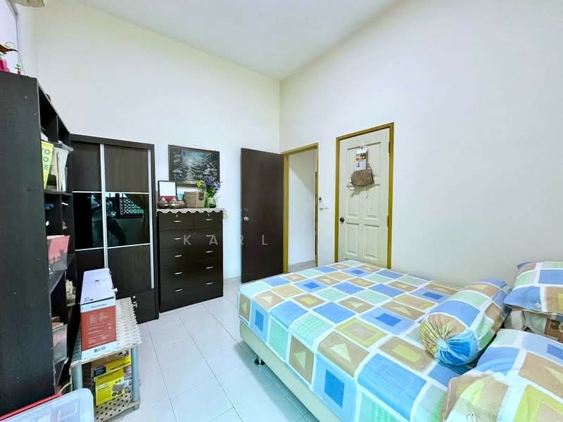 Semi-Detached House for Sale in Taman Nusa Idaman (Iskandar Puteri (Nusajaya)) - Karl Lim - Bedroom - PropertyGuru.com.my