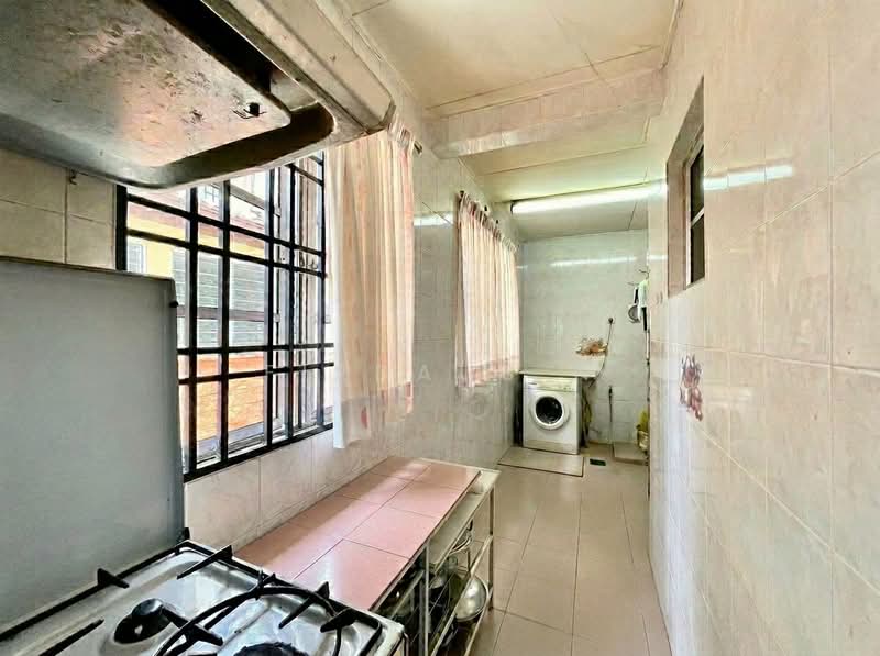 Rumah Teres 2-Tingkat untuk Dijual di Bukit Jelutong (Shah Alam) - Firdaus N - Kitchen - PropertyGuru.com.my