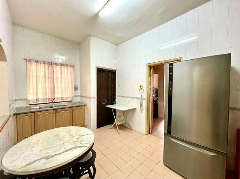 Rumah Teres 2-Tingkat untuk Dijual di Bukit Jelutong (Shah Alam) - Firdaus N - Kitchen - PropertyGuru.com.my
