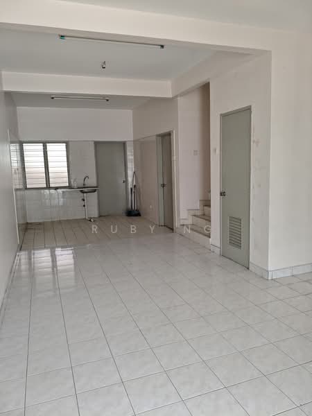 Rumah Teres untuk Disewa di Bandar Botanic (Klang) - Ruby Ng - Kitchen - PropertyGuru.com.my