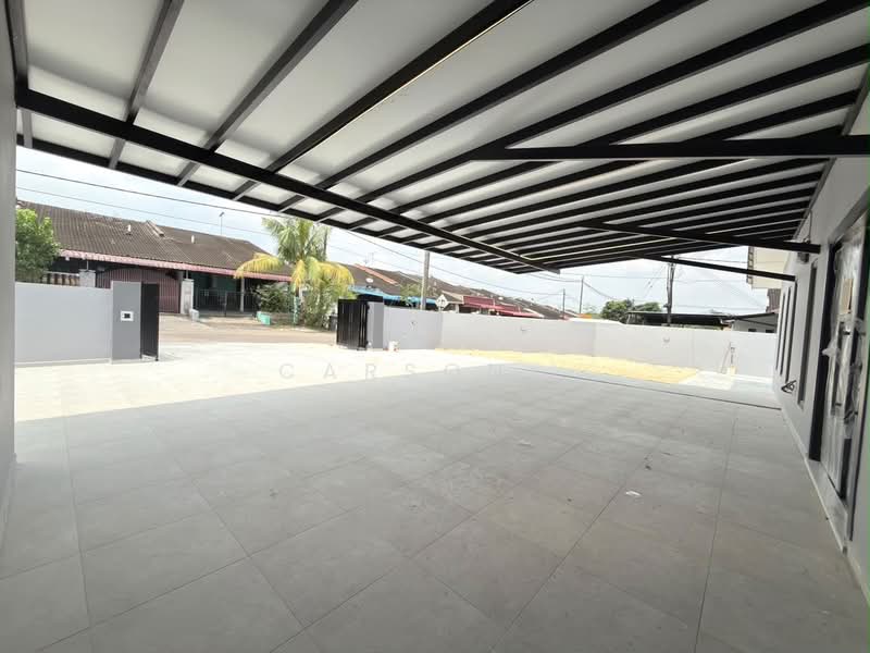 1-storey Terraced House for Sale in Taman Puteri Wangsa (Ulu Tiram) - Carson . - Exterior - PropertyGuru.com.my