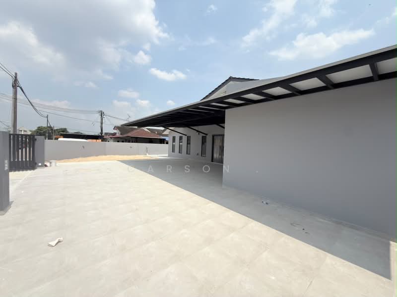 1-storey Terraced House for Sale in Taman Puteri Wangsa (Ulu Tiram) - Carson . - Exterior - PropertyGuru.com.my