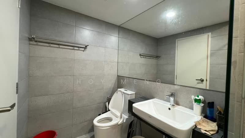 Kondominium untuk Dijual di Waterside Residence - Hoy Meng - Bathroom - PropertyGuru.com.my