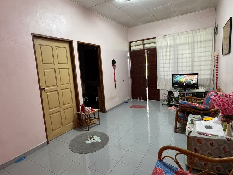 Rumah Teres 1-Tingkat untuk Dijual di Simpang Empat (Kedah) - CE Goh - Living Room - PropertyGuru.com.my