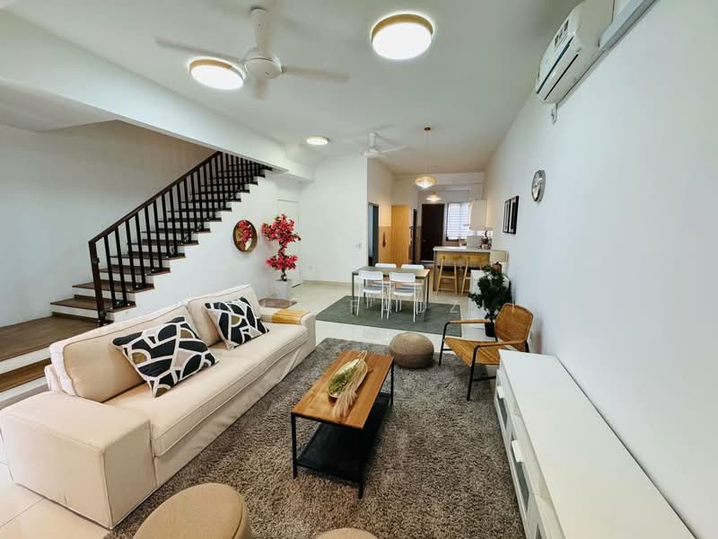Terraced House for Sale in Elmina (Shah Alam) - Mohd Fadzli - Living Room - PropertyGuru.com.my