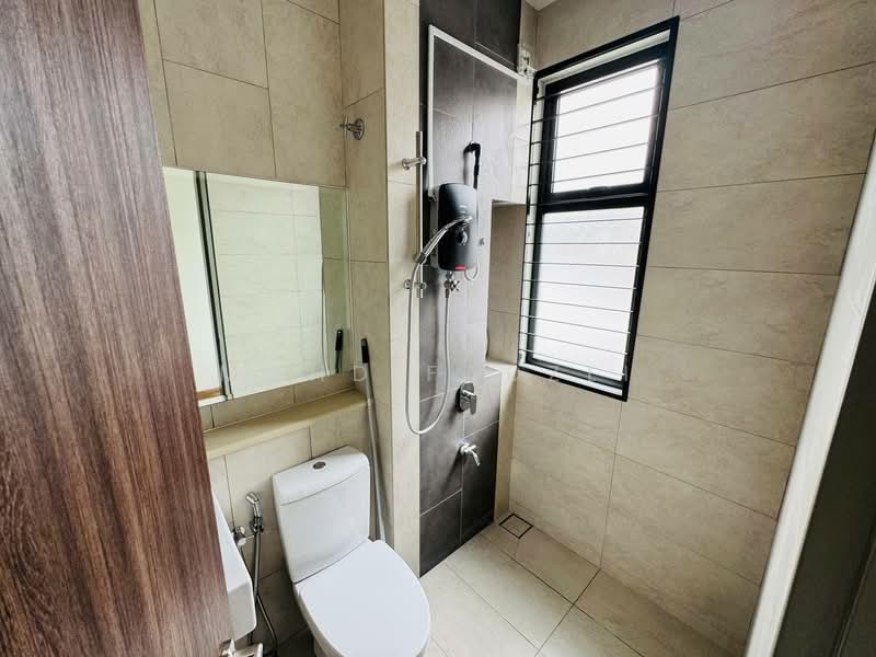 Terraced House for Sale in Elmina (Shah Alam) - Mohd Fadzli - Bathroom - PropertyGuru.com.my