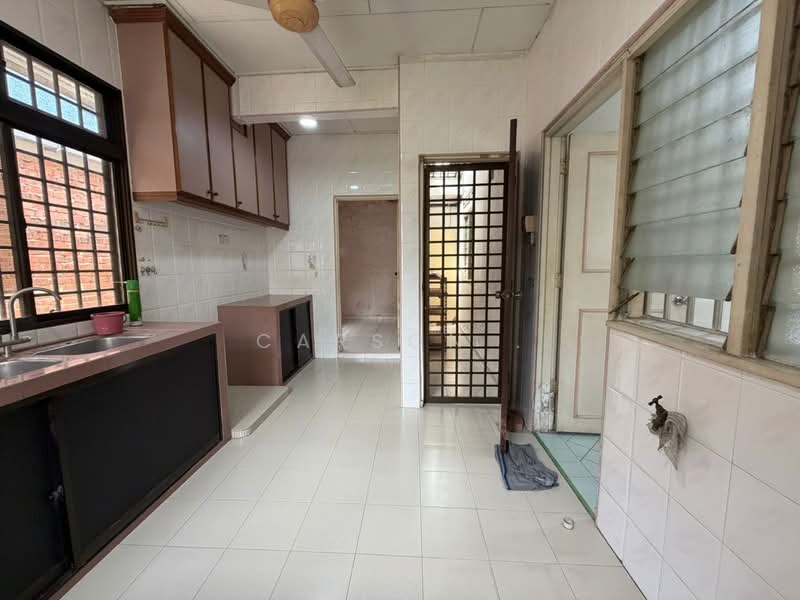 Rumah Berkembar untuk Dijual di Taman Delima 2 (Tebrau) - Carson . - Kitchen - PropertyGuru.com.my