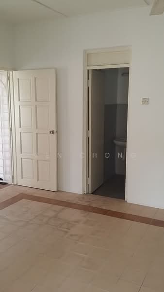 Flat for Sale at Glen Court (Block C & D) - Even Chong - Interior - PropertyGuru.com.my