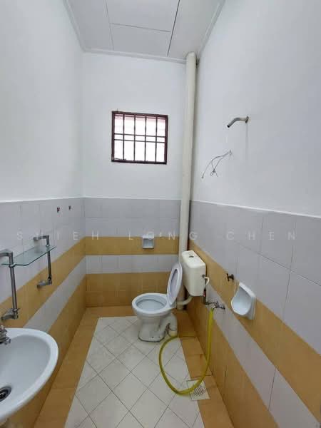 1-storey Terraced House for Rent in Taman Pulai Jaya (Kulai) - Shieh Long Chen - Bathroom - PropertyGuru.com.my
