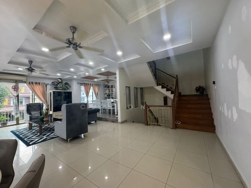 Cluster House for Sale in Taman Austin Heights (Tebrau) - Carson . - Living Room - PropertyGuru.com.my