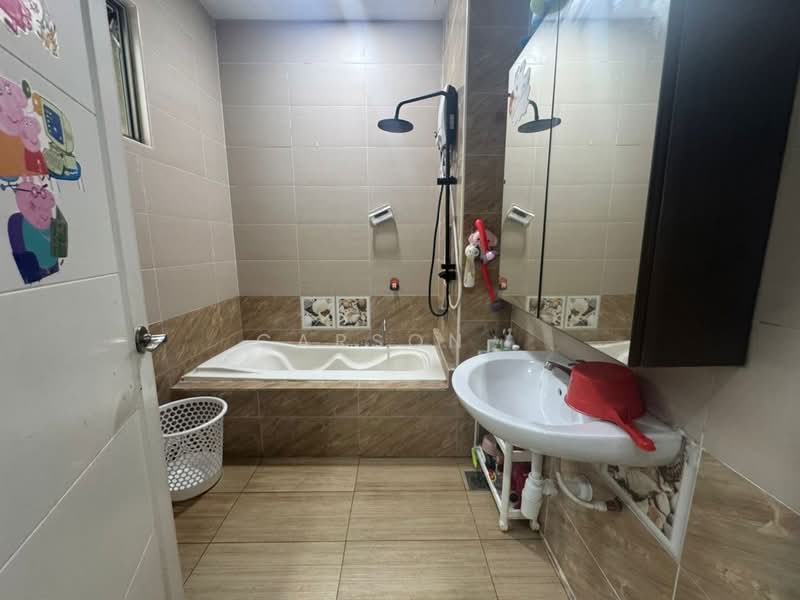 Cluster House for Sale in Taman Austin Heights (Tebrau) - Carson . - Bathroom - PropertyGuru.com.my