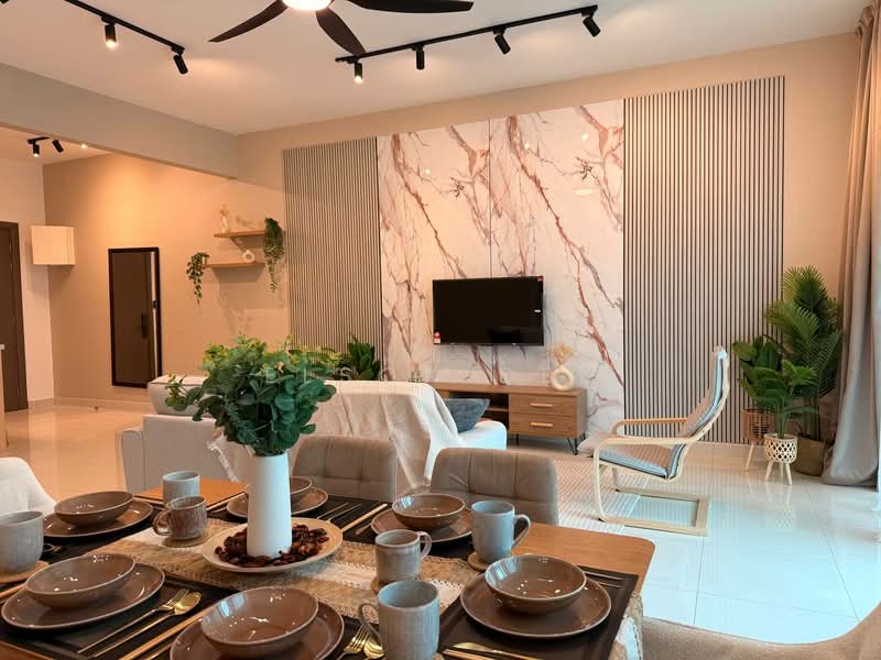 Kondominium untuk Disewa di Ferringhi Residence 2 - Elson Dee - Living Room - PropertyGuru.com.my