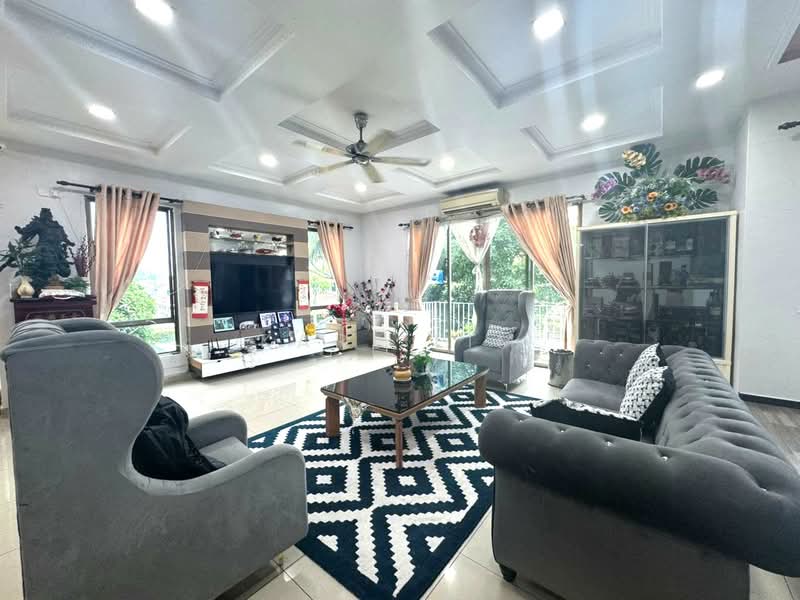 Cluster House for Sale in Austin Heights (Tebrau) - Karl Lim - Living Room - PropertyGuru.com.my