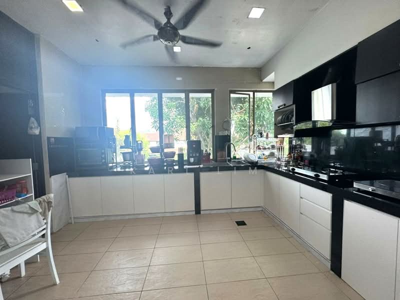 Cluster House for Sale in Austin Heights (Tebrau) - Karl Lim - Kitchen - PropertyGuru.com.my