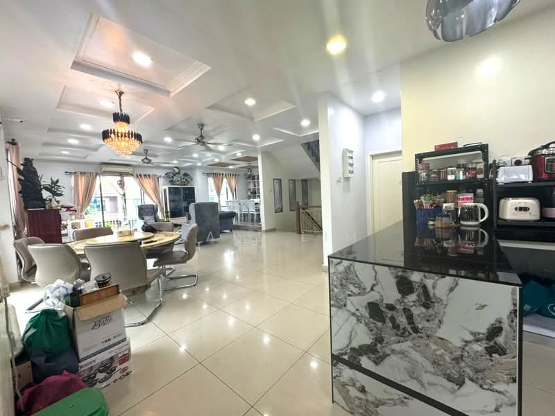 Cluster House for Sale in Austin Heights (Tebrau) - Karl Lim - Living Room - PropertyGuru.com.my