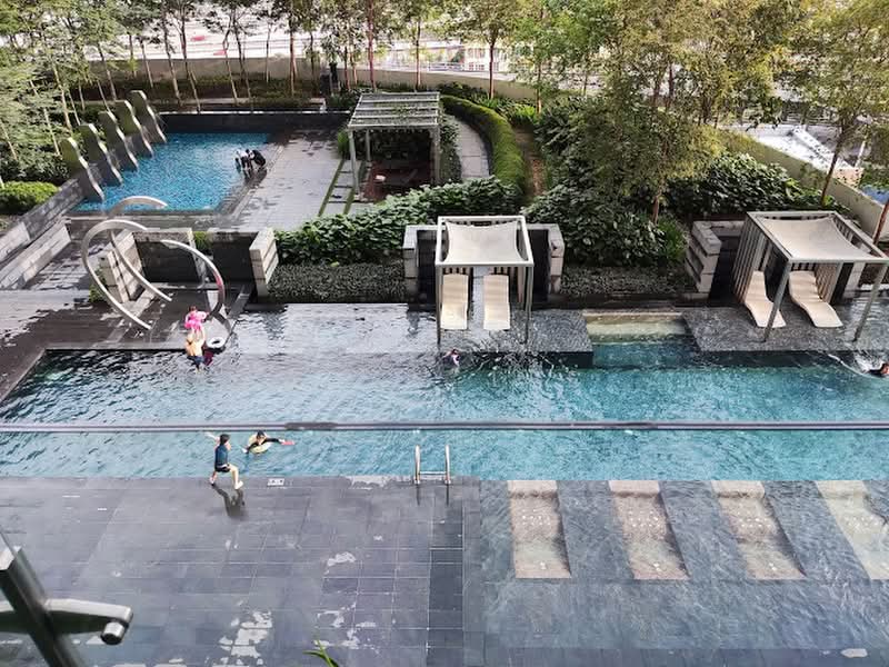 Kediaman Servis untuk Dijual di Vogue Suites One - Adam Lee - Pool - PropertyGuru.com.my