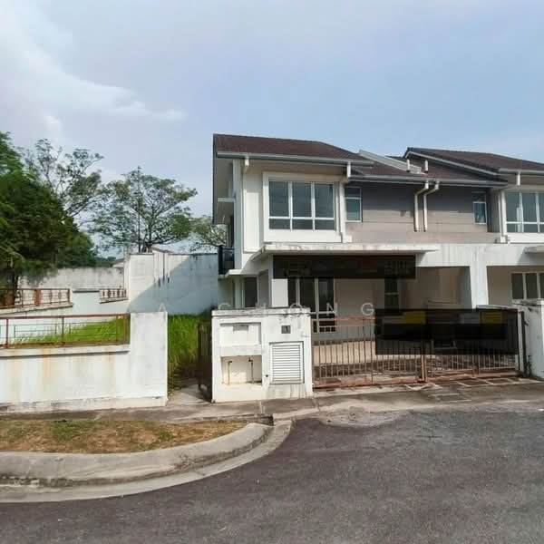 Rumah Berkembar untuk Dijual di Puchong (Selangor) - A Chong - Exterior - PropertyGuru.com.my