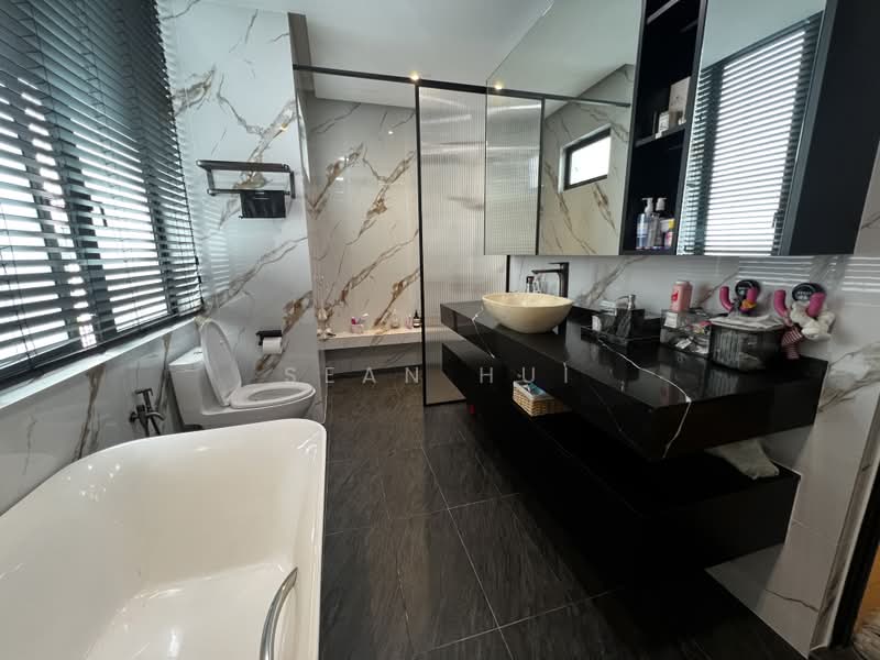 Semi-Detached House for Sale in Taman Prima Impian (Segambut) - Sean Hui - Bathroom - PropertyGuru.com.my