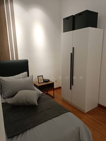 Kediaman Servis untuk Dijual di Akasa - Even Chong - Bedroom - PropertyGuru.com.my
