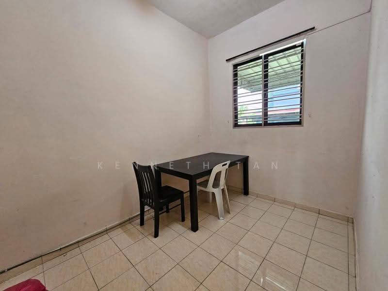 Terraced House for Sale in Taman Pulai Utama (Skudai) - Kenneth Tan - Dining Room - PropertyGuru.com.my