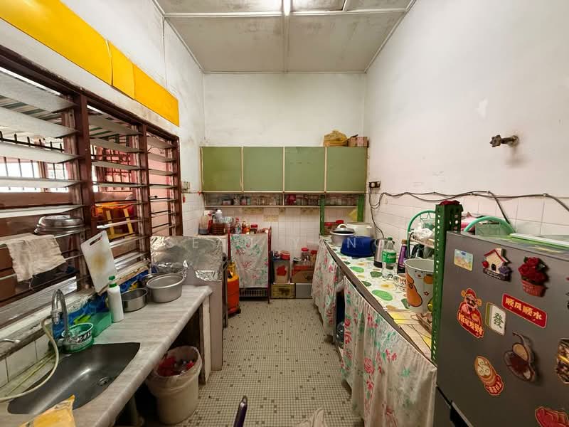 Rumah Teres 1-Tingkat untuk Dijual di Taman Ehsan (Kepong) - Sean Yong - Kitchen - PropertyGuru.com.my