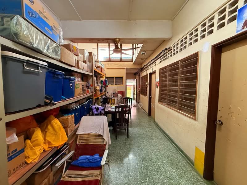 Rumah Teres 1-Tingkat untuk Dijual di Taman Ehsan (Kepong) - Sean Yong - Corridor - PropertyGuru.com.my
