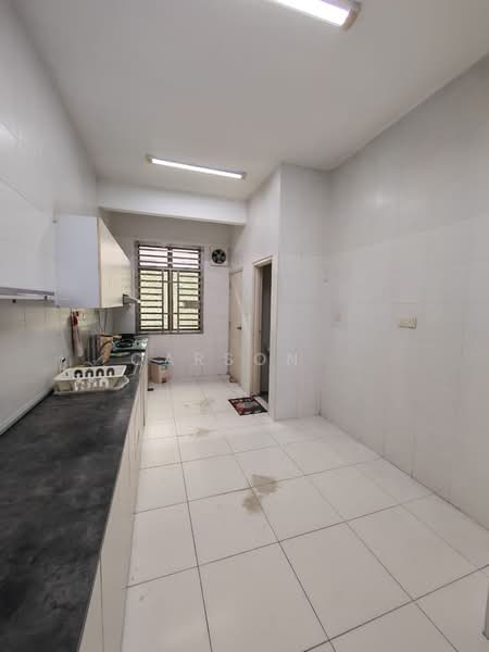 2-storey Terraced House for Sale in Bandar Dato Onn (Tebrau) - Carson . - Kitchen - PropertyGuru.com.my