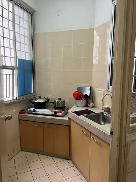 Condominium for Sale at Menara Menjalara - Bzenz Yeo - Kitchen - PropertyGuru.com.my