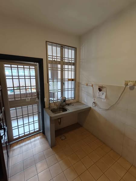 2-storey Terraced House for Sale in Taman Puchong Hartamas (Puchong) - Marcus Low - Kitchen - PropertyGuru.com.my