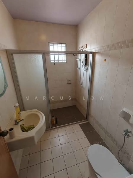 2-storey Terraced House for Sale in Taman Puchong Hartamas (Puchong) - Marcus Low - Bathroom - PropertyGuru.com.my