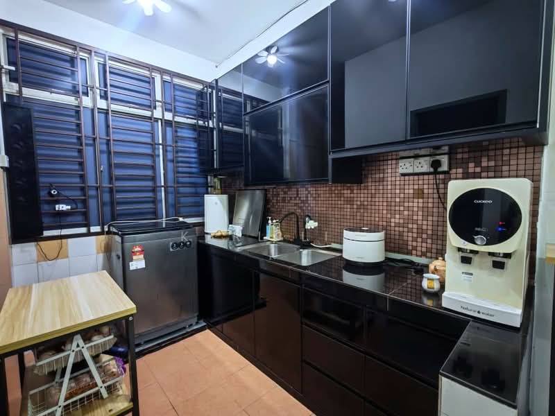 Rumah Teres 2-Tingkat untuk Dijual di Taman Nusa Bestari (Iskandar Puteri (Nusajaya)) - Karl Lim - Kitchen - PropertyGuru.com.my