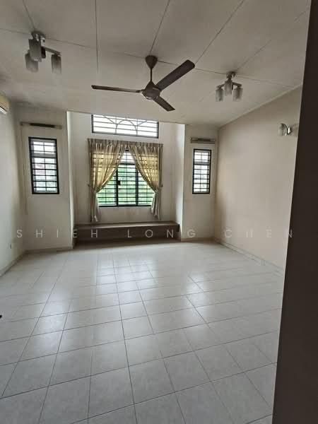 Rumah Teres 2-Tingkat untuk Disewa di Johor Bahru (Johor) - Shieh Long Chen - Living Room - PropertyGuru.com.my