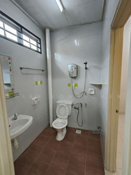 Rumah Teres 2-Tingkat untuk Disewa di Johor Bahru (Johor) - Shieh Long Chen - Bathroom - PropertyGuru.com.my