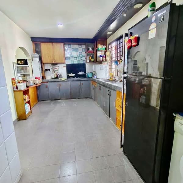Rumah Teres 2-Tingkat untuk Dijual di Taman Desa Jaya (Johor Bahru) - Karl Lim - Kitchen - PropertyGuru.com.my