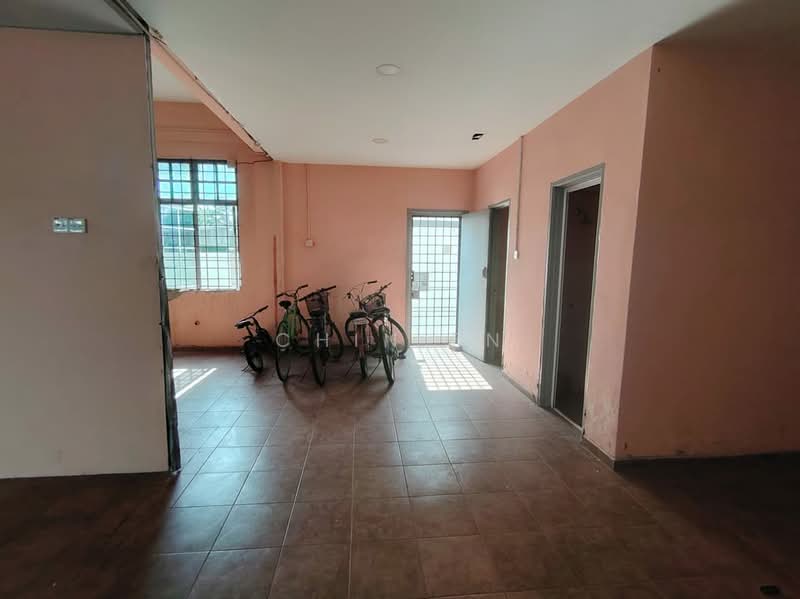 Kedai untuk Disewa di Taman Seri Bayan (Durian Tunggal) - CHIN FN - Interior - PropertyGuru.com.my