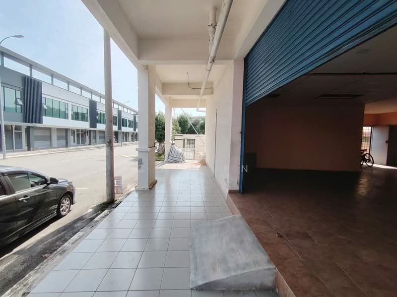 Kedai untuk Disewa di Taman Seri Bayan (Durian Tunggal) - CHIN FN - Exterior - PropertyGuru.com.my