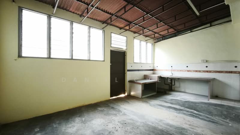 Rumah Teres 2-Tingkat untuk Dijual di Taman Mewah Bercham (Ipoh) - Daniel Chee - Wet Kitchen - PropertyGuru.com.my